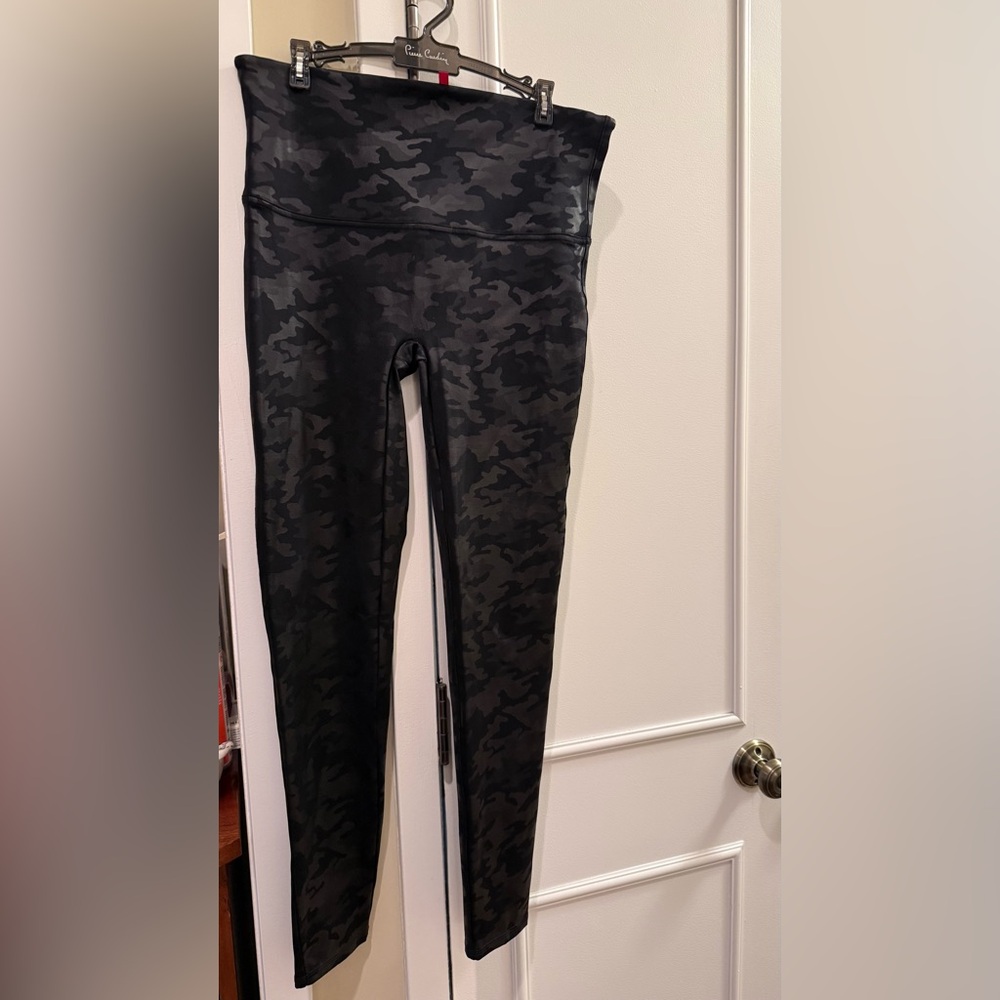 Camo Print High-Waisted SPANX Leggings